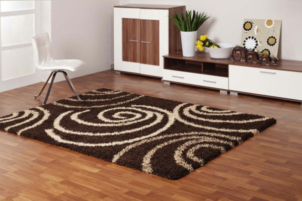 кафяви мебели килим