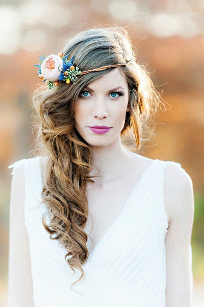 menyasszonyi frizura-with-virág-szép göndör haj