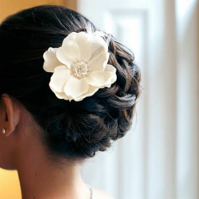 svadba frizura-s-cvijeće-super elegantan