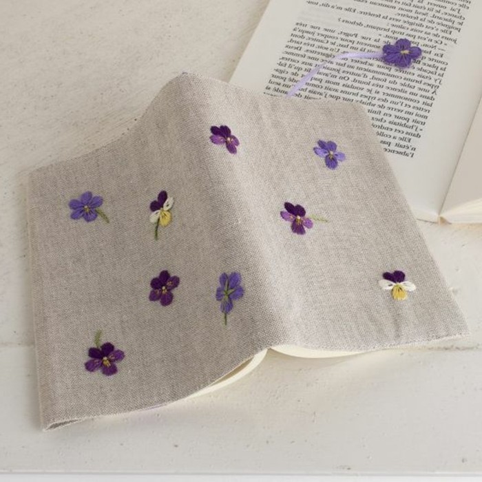 كتاب مغلف نفسك صنع buchhuelle-الخياطة-الزهور ديكو الأزهار خياطة على اساس الكتاب مغلف البنفسجي