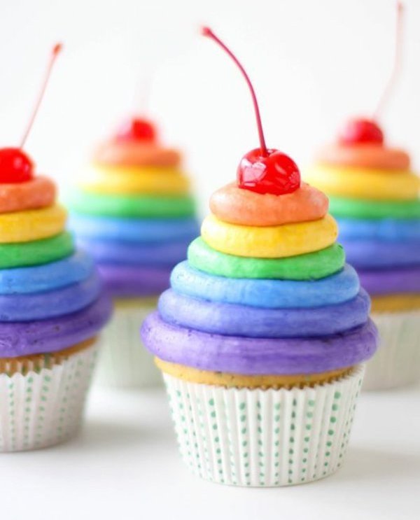 kaunis värikäs cupcakes-Sisusta-cupcake deco