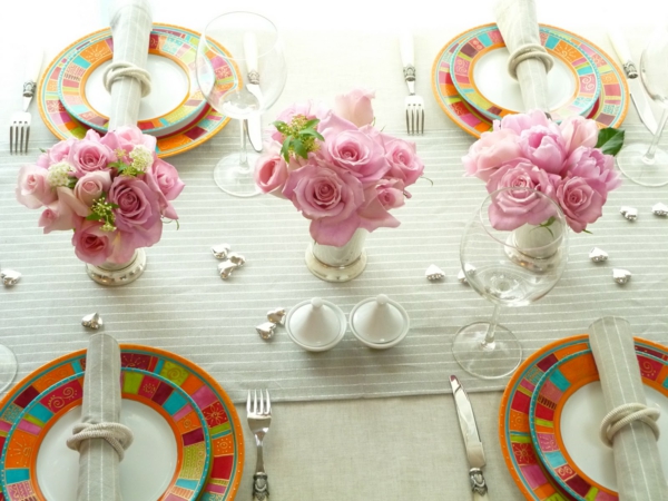 κομψό τραπέζι-deco-τριαντάφυλλα-γυαλί-χάντρες