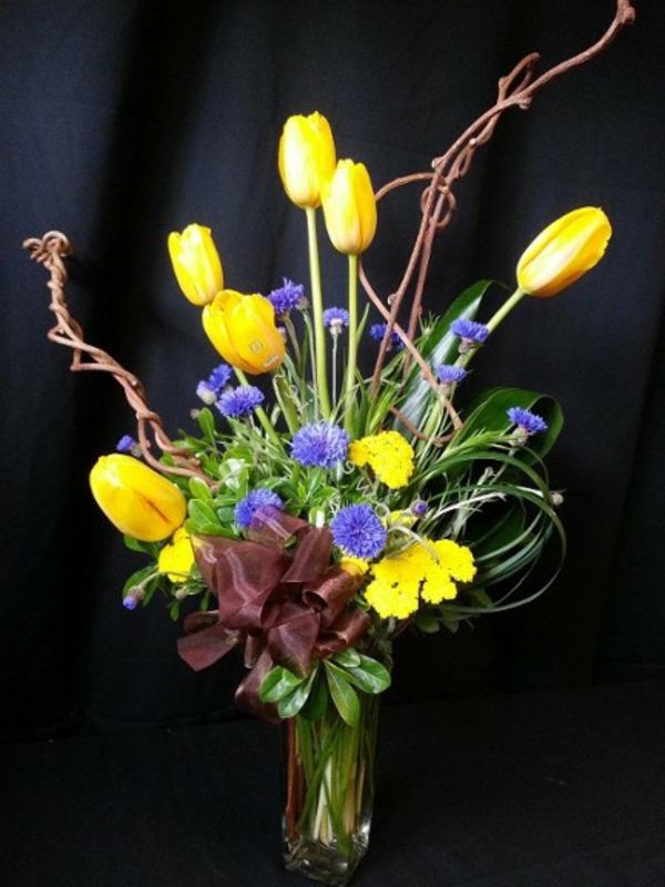 super-francusko-tulipani-in-a-stakla vaze
