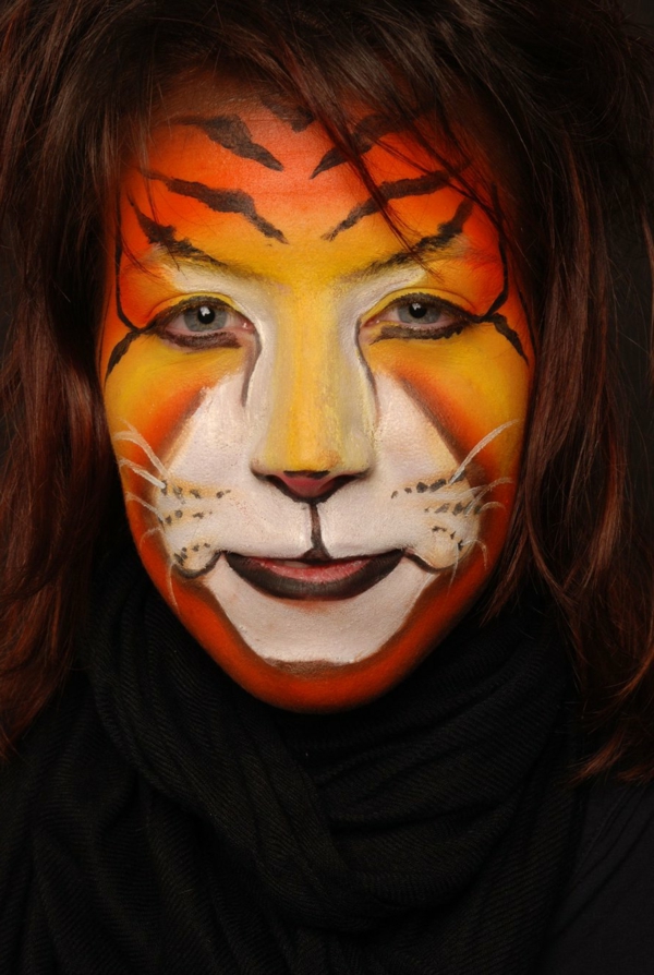 frais-femme-tigre maquillage