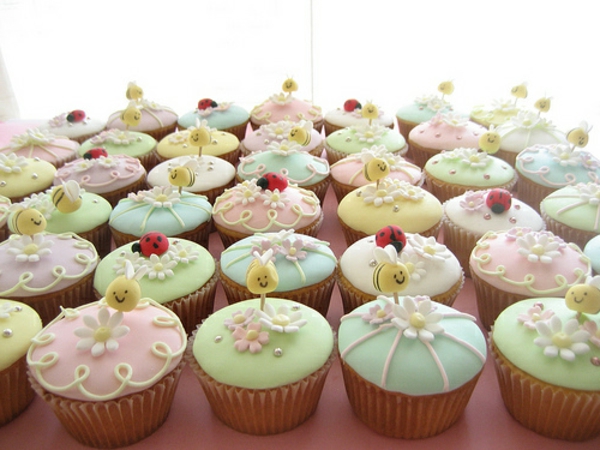 monet-cupcakes koristella cupcake tarvikkeet
