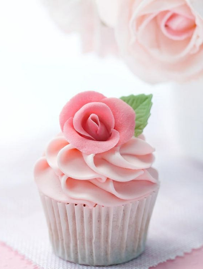 csodálatos cupcake fondant és borsmenta rózsa