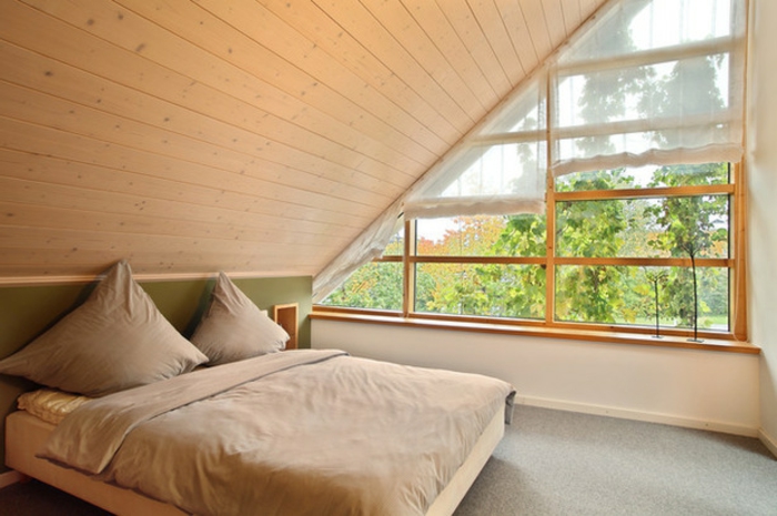 тавански апартамент-уютни направа прозорци-с-слънце защита