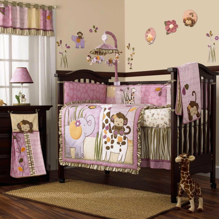 dječji dizajn ideje šarene boje u sobi male bebe majmun slon žirafa cvijeće ljubičasta ružičasta