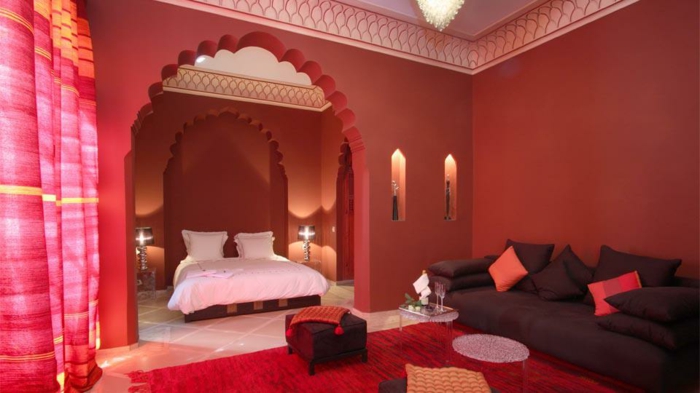 ориенталски мебели в ориенталски стил червено стая декор легло в бял символ на красота и чистота декорация