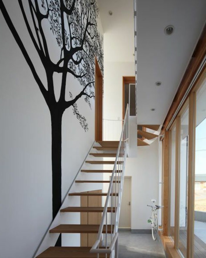 Dekoracija hodnik-a-tamno drvo
