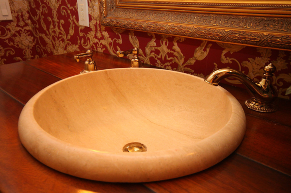 дизайнер мивка с кръгла форма - изглежда аристократично