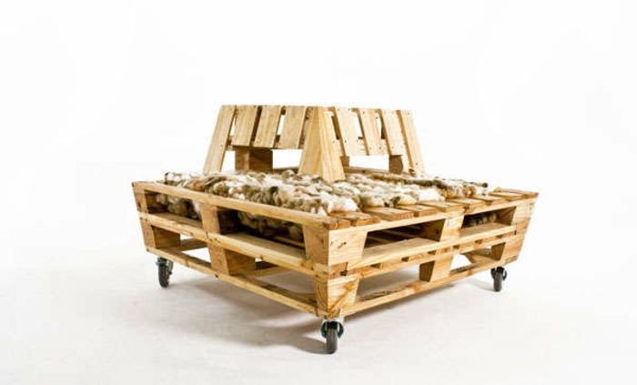 DIY-мебели-маса на палети-да-си-изграждане на