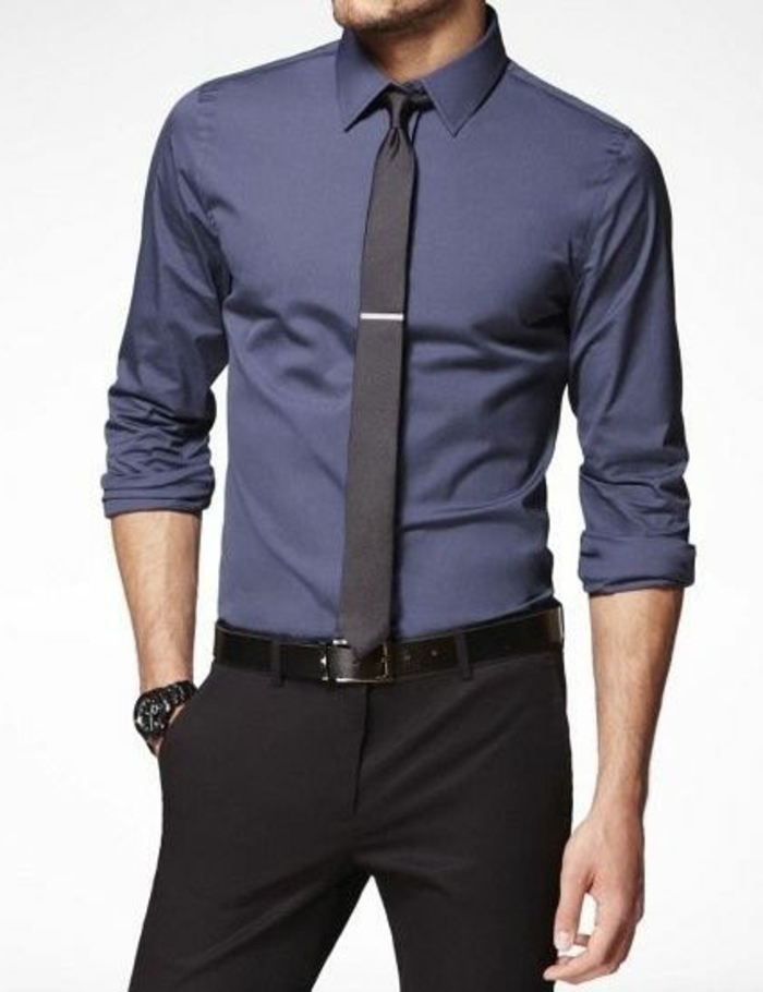 костюм код тъмно костюм тъмно панталони синя риза вратовръзка с вратовръзка щифт часовници мъже