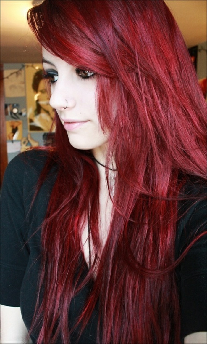 الأحمر الداكن الشعر واحد في eyecatcher