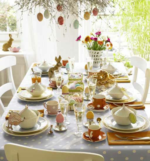 easter-elegáns-asztal-dekoráció-rugó-tojás-nyúl