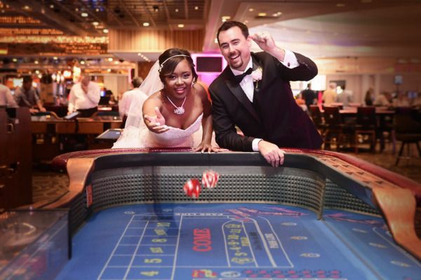 casarse en Las Vegas y luego jugar en el casino