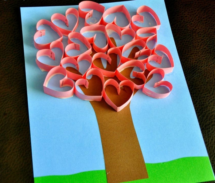 un arbre plein de cœur - images d'empreintes