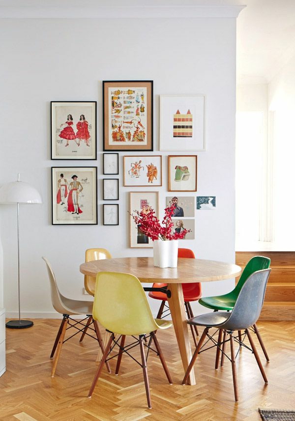 una maravillosa-comedor-marca-país-sillas de colores de estilo-comedor