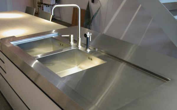 beépített mosogató rozsdamentes acélból - modern munkalap