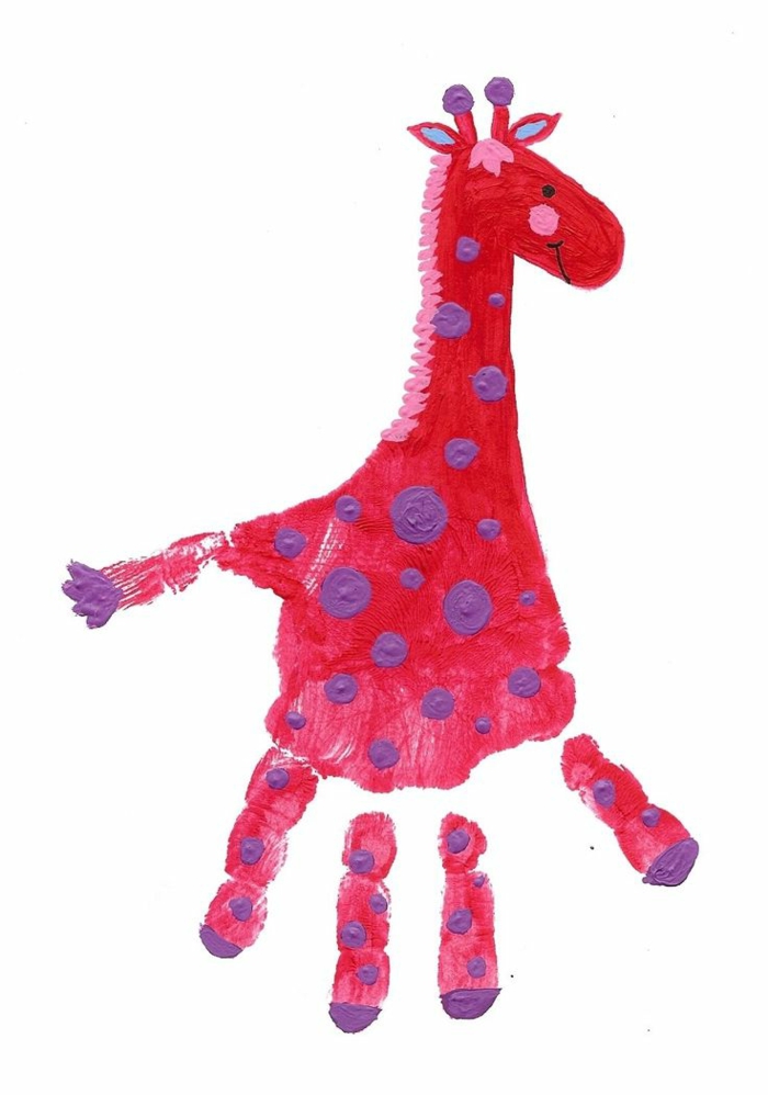приказен червен жираф