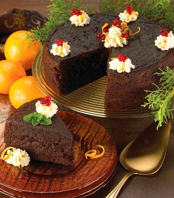 прост шоколадова торта-с-фантазия декорация