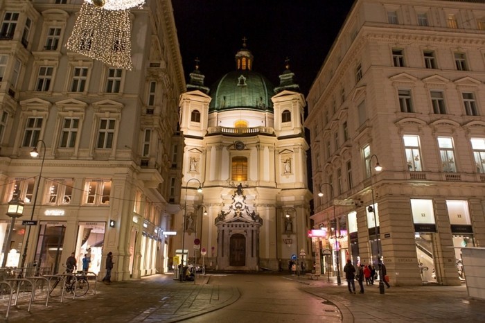 único-Peterskirche-en-viena-austria-barroco-arquitectura