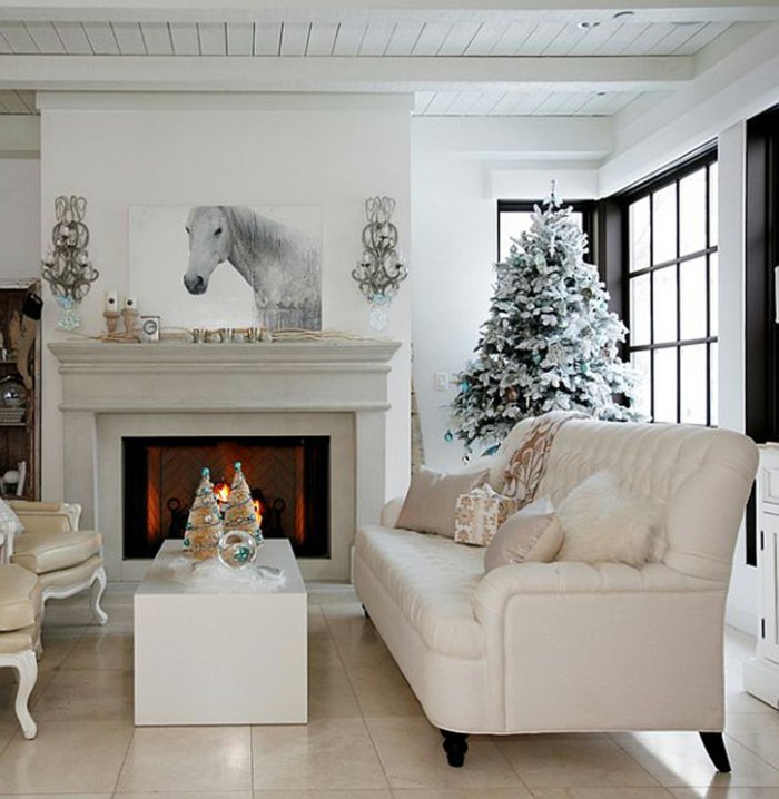 Elegáns-weihnachtsdeko nappaliban kandalló-otthonos légkört Élénk színek