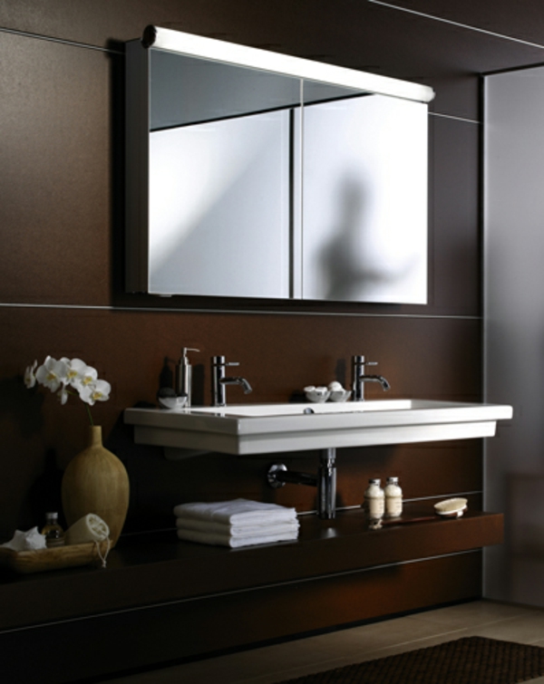 елегантен огледален шкаф-за-баня