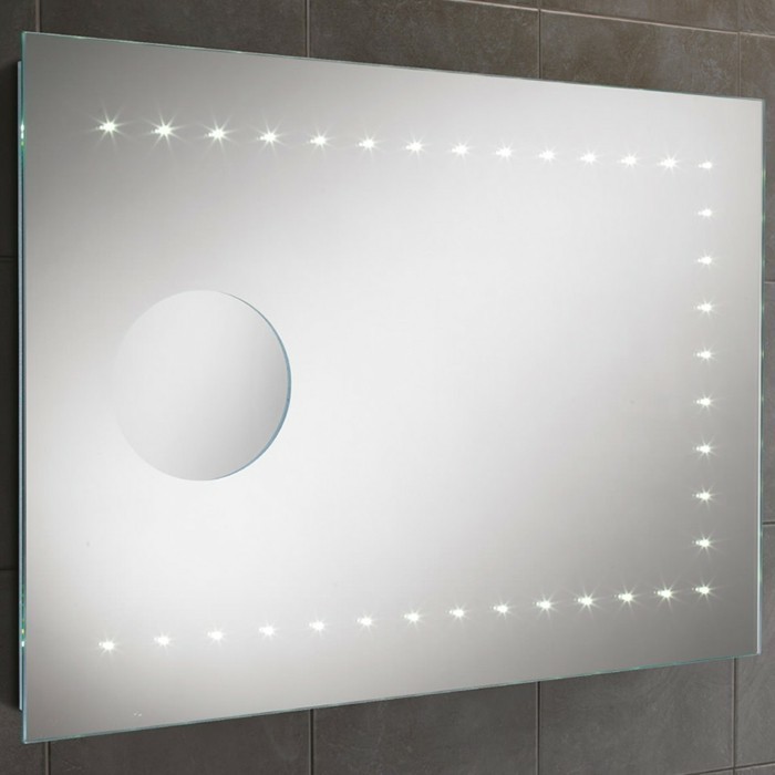 تصميم أنيق للحمام مرآة مع الإضاءة
