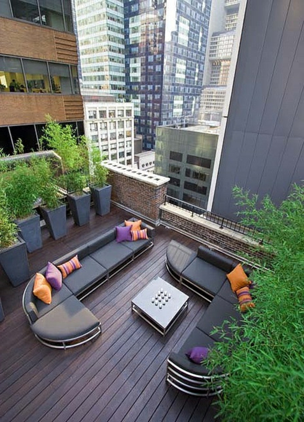 луксозен екстериорен дизайн - невероятна градска тераса с множество растения
