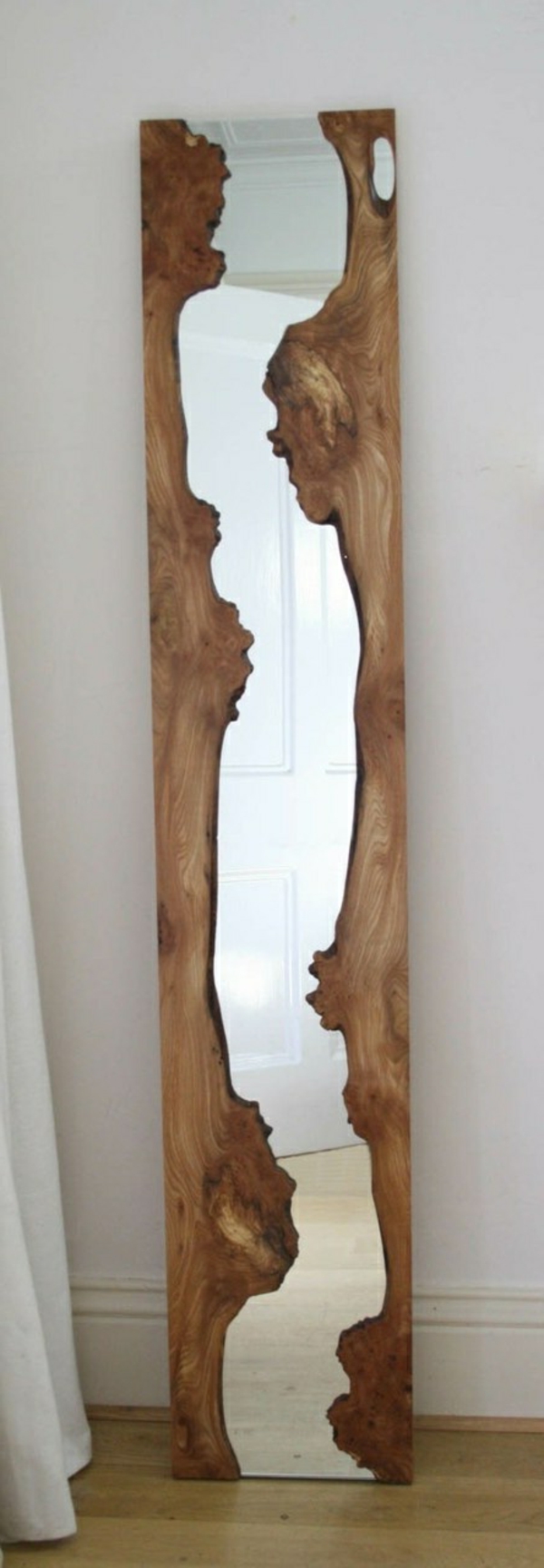 miroir en bois flotté avec un look classique