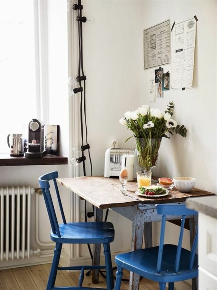 étkezősarok-own-build-asztal-és székek