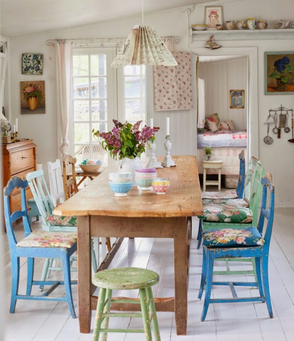 blagovaona ideje-country stilu-blagovaona stol blagovaona stolice plavo vintage dizajn