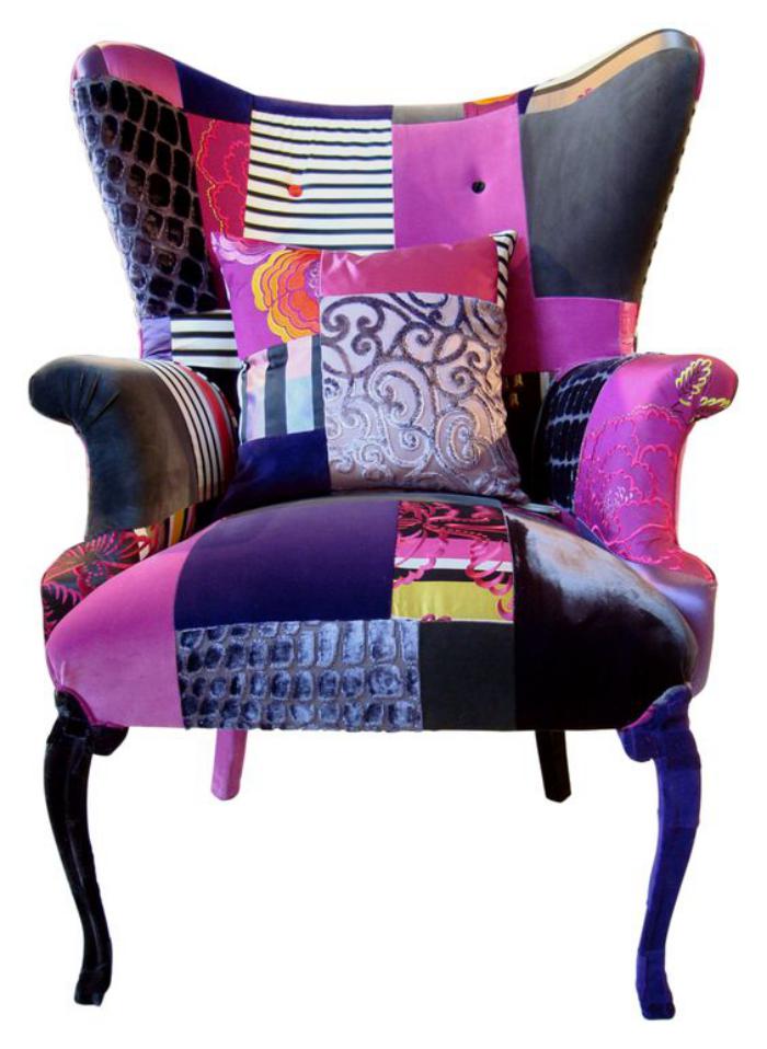 izuzetna modela-stolica sa finim dizajnom