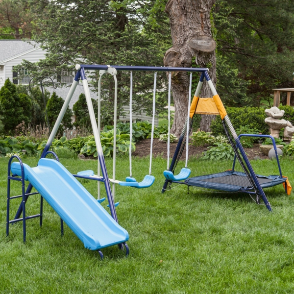 idées-design-extérieur-aire de jeux-pour-les-enfants-grand-design-in-jardin-balançoire avec toboggan