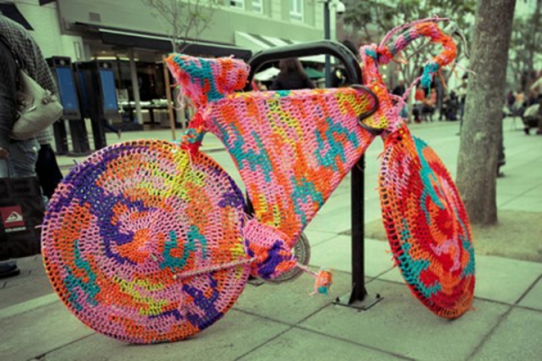 колело декорация - плета - пуснати на пътя