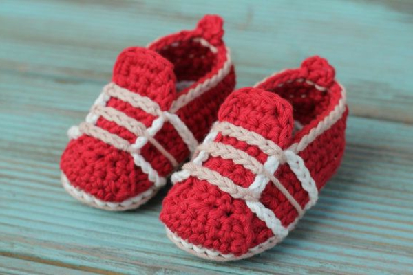 Zapatos-con-super-hermosa-diseño-crochet-gran-práctico-en--fantástico bebé Ideas