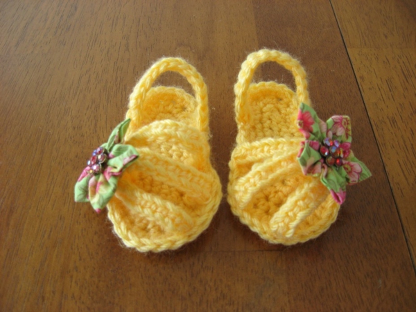 Zapatos-con-super-hermosa-diseño-crochet-gran-prácticos-ideas -fantástico-bebé