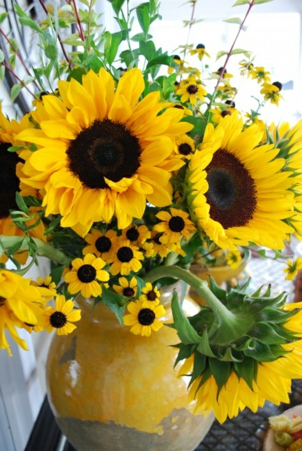 ترتيبات رائعة الصيف الزهور - مزهرية الصفراء