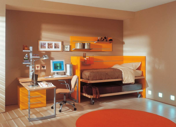 boja interijera-narančasto-krevetići