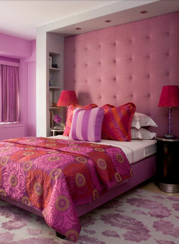 غرفة نوم رائعة في فكرة الوردي
