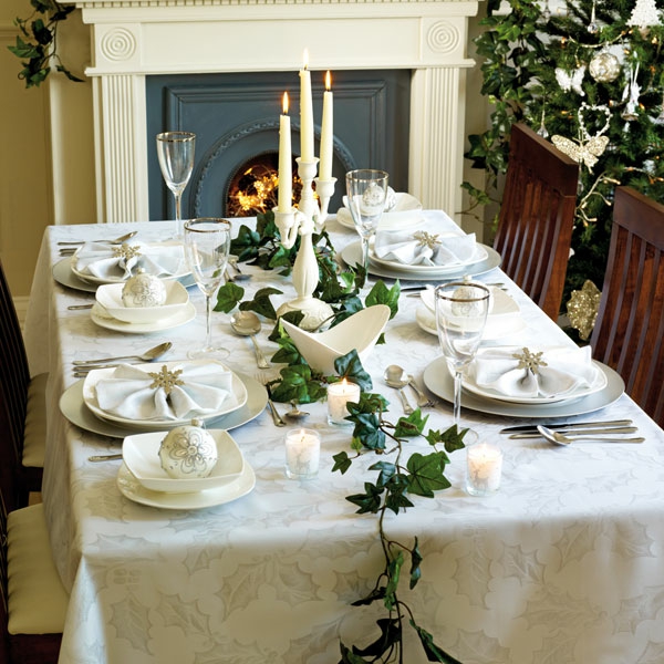 γιορτινό τραπέζι ιδέες διακόσμησης διακόσμηση φύλλα
