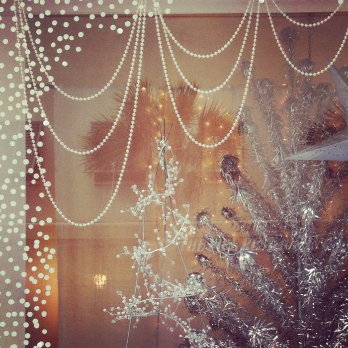 Fensterdeko za Božić elegantnog dizajna