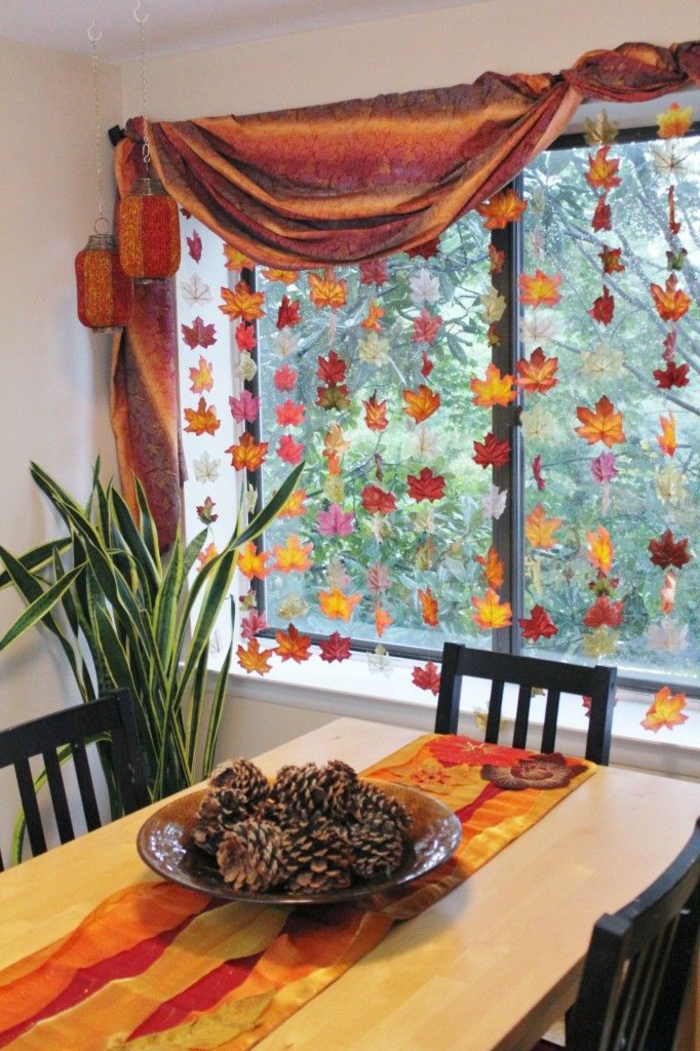 Fensterdeko-de-otoño-gemürliches-Zimme