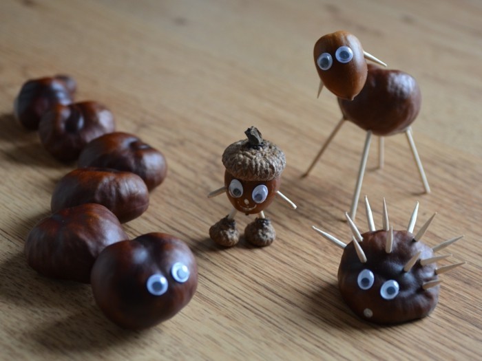 figuras de Tinker-marrón-y-palillo de dientes