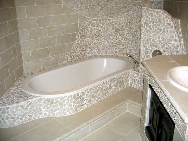 csempe mozaik fürdőszoba érdekes design