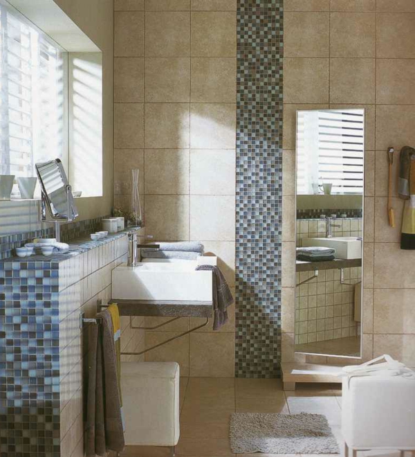 Mozaik pločica moderna kupaonica dizajn veliki prozor