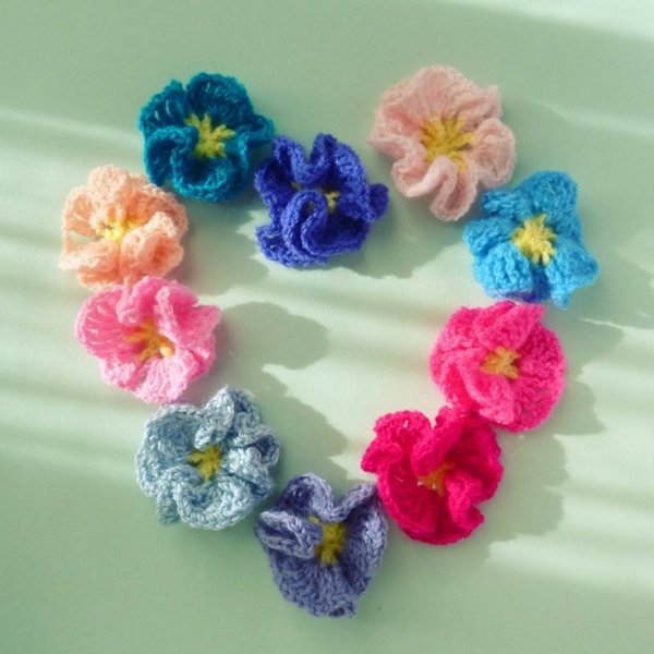 Crochet floret - във формата на сърце