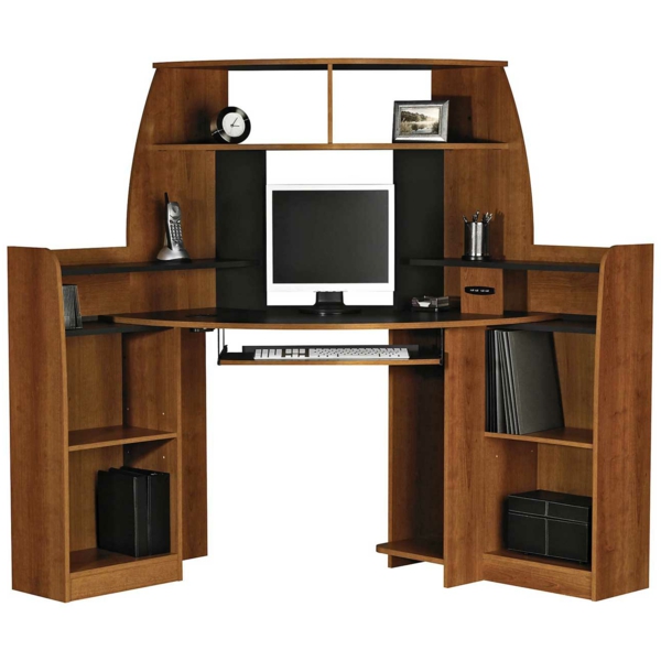 escritorio de diseño - modelo de madera - con muchos estantes