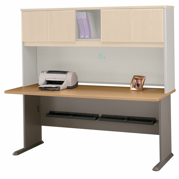 designer desk - nagyon egyszerű és elegáns design élénk színekben